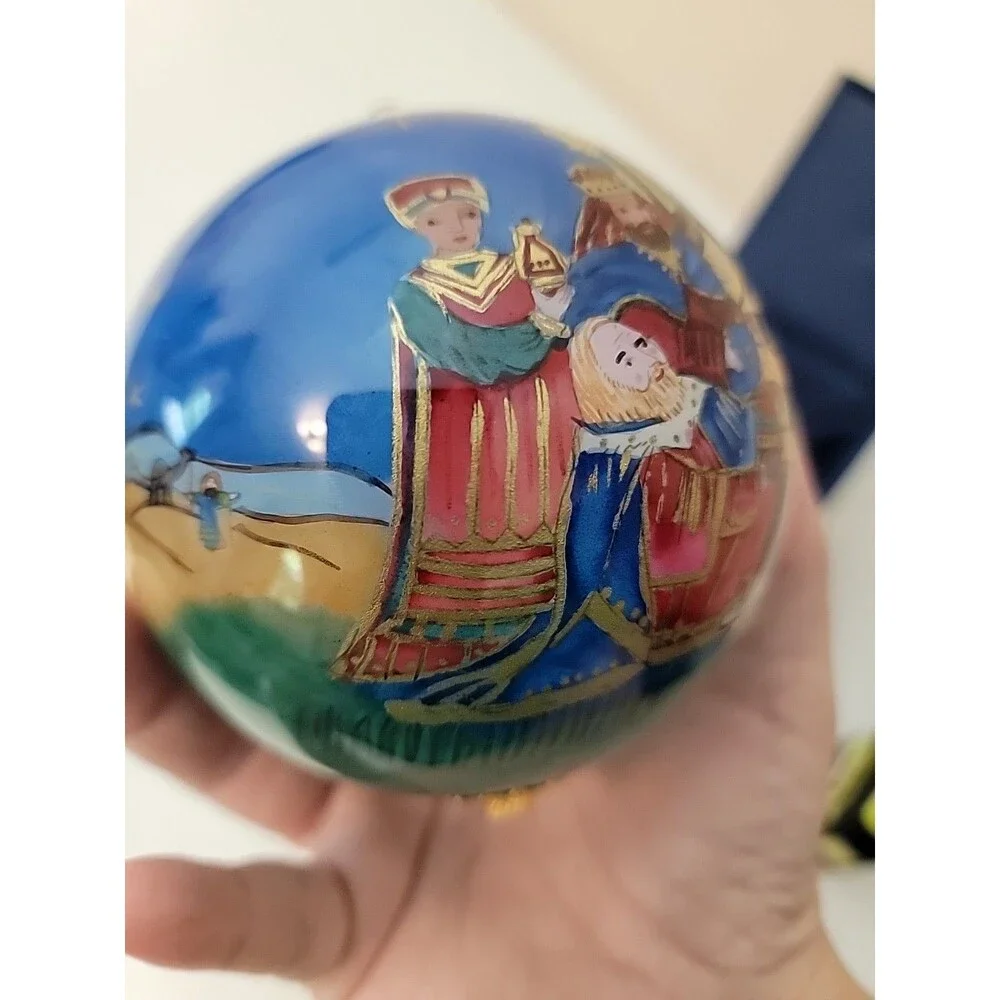 Li Bien 2003 Christmas Ornament Nativity Scene Mary Joseph Jesus Glass Globe